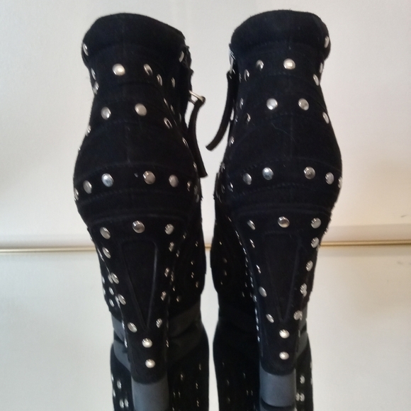Camilla Skovgaard Black Suede Studded Wedge Ankle Boots - Picture 5 of 13